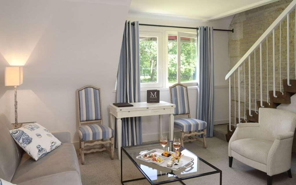 Hotel Les Manoirs De Tourgeville 4*