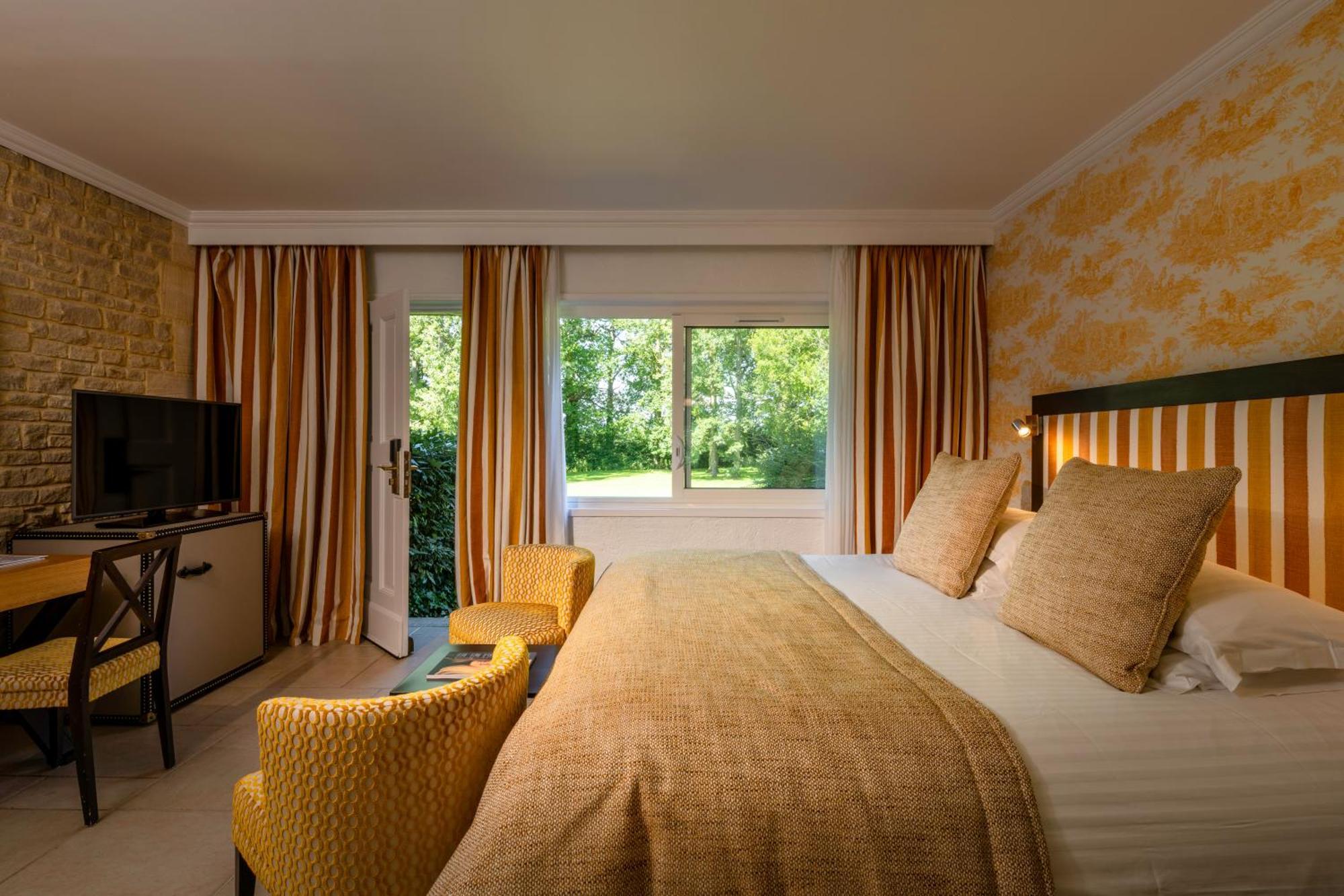Hotel Les Manoirs De Tourgeville 4*