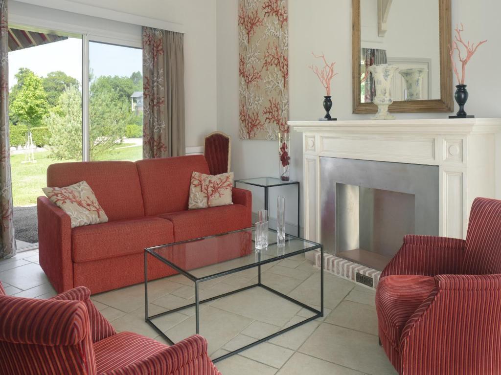Hotel Les Manoirs De Tourgeville 4*