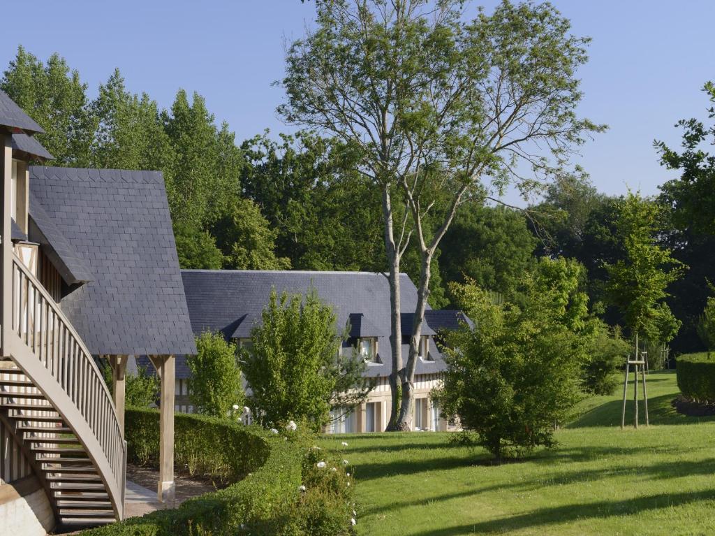 Les Manoirs De Tourgeville 4*